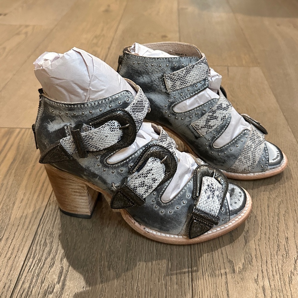 Free bird boots